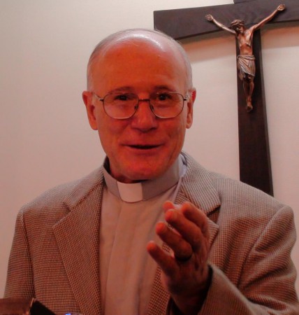 Padre Olmes Milani, cs - Administrador Paroquial da Paróquia Divino Espírito Santo